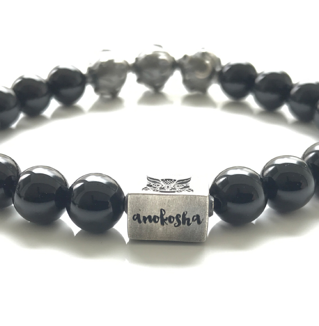 Energy properties of the Black Onyx